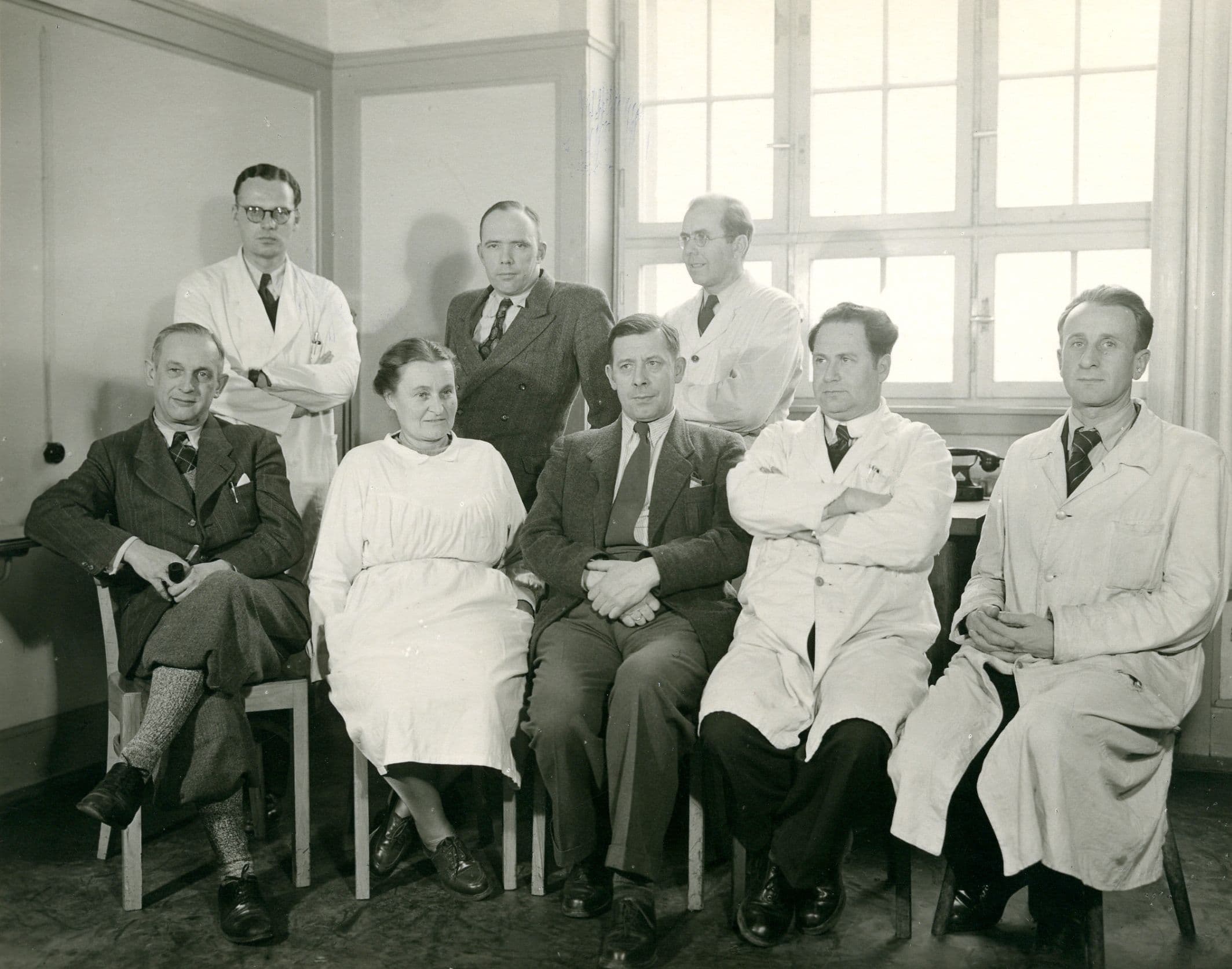 Emma Wolffhardt und Kollegen im Ammoniaklabor, ca. 1951